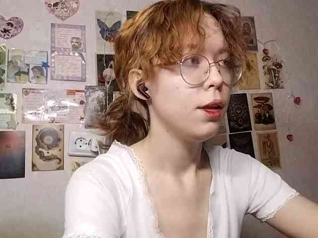 AthenaPopple webcam