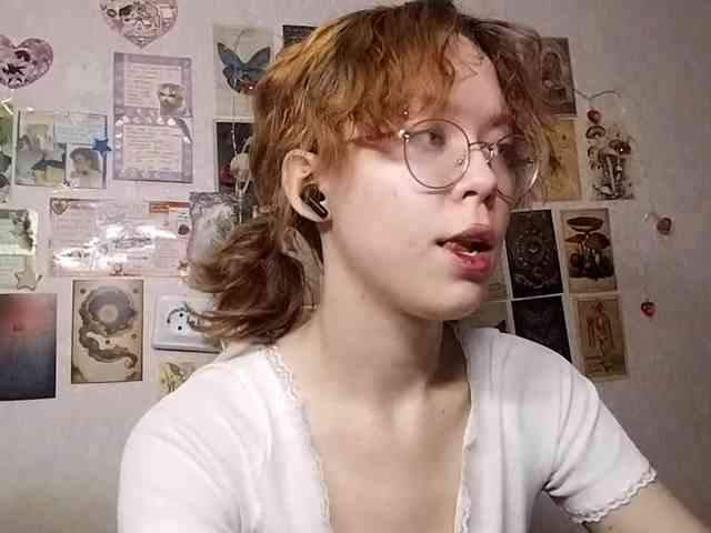 AthenaPopple webcam