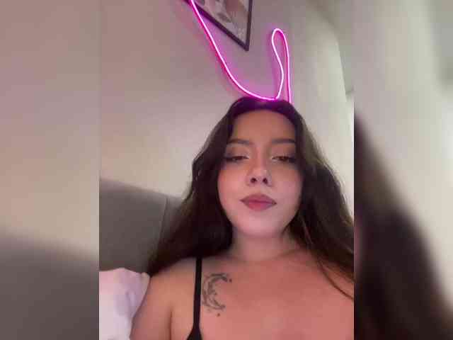 ElliLin webcam