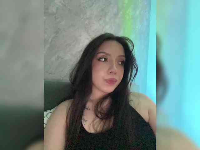 ElliLin Live Webcam on BongaCams