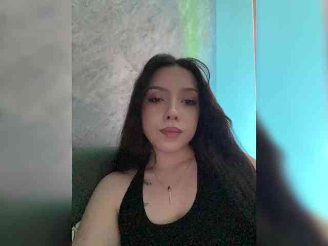 ElliLin Live Webcam on BongaCams