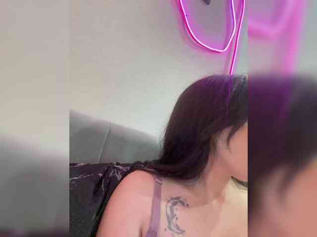 ElliLin webcam