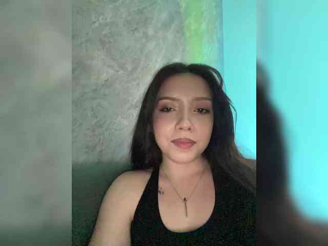 ElliLin Live Webcam on BongaCams