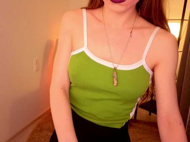 KarenSmitht's BongaCams show and profile