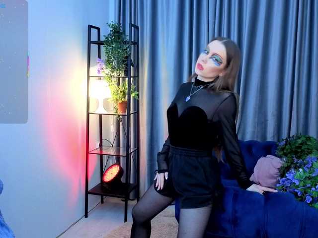 KarenSmitht's BongaCams show and profile