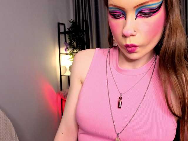 KarenSmitht's BongaCams show and profile