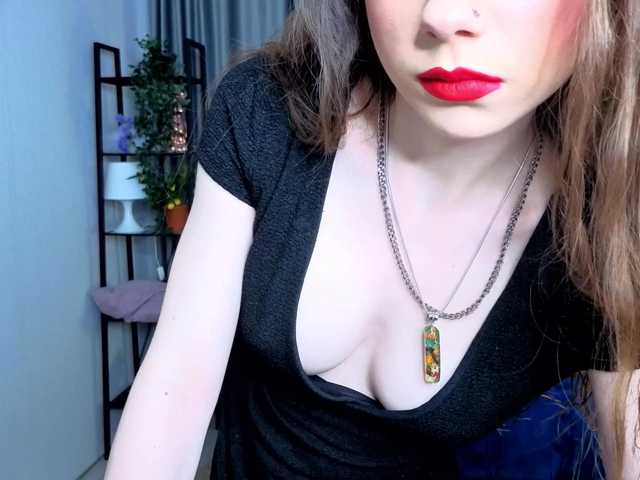 KarenSmitht's BongaCams show and profile