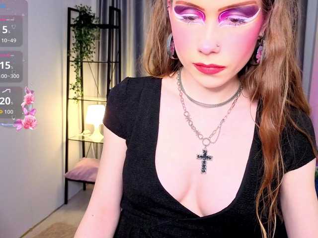 KarenSmitht's BongaCams show and profile