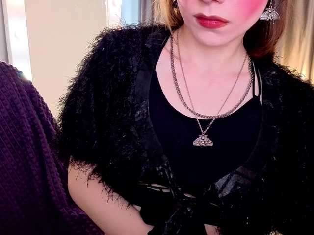 KarenSmitht's BongaCams show and profile