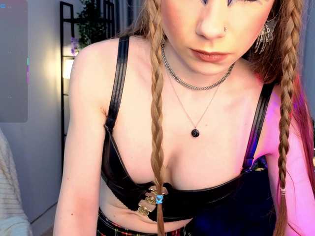 KarenSmitht's BongaCams show and profile