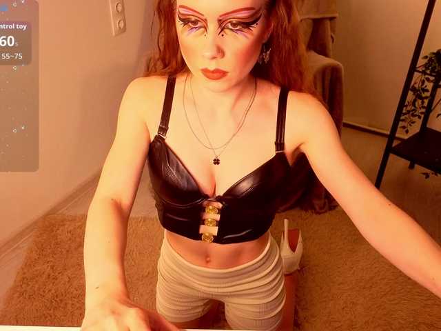 KarenSmitht's BongaCams show and profile