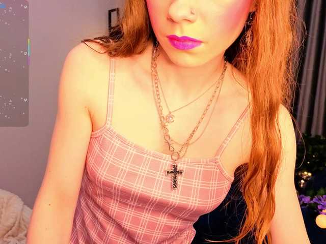 KarenSmitht's BongaCams show and profile