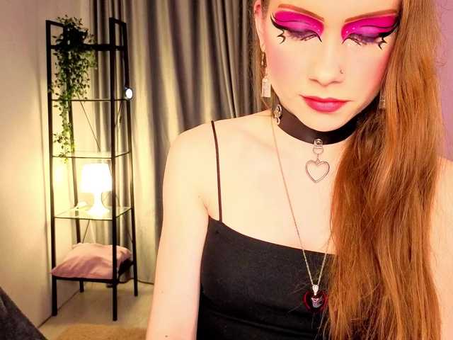 KarenSmitht's BongaCams show and profile