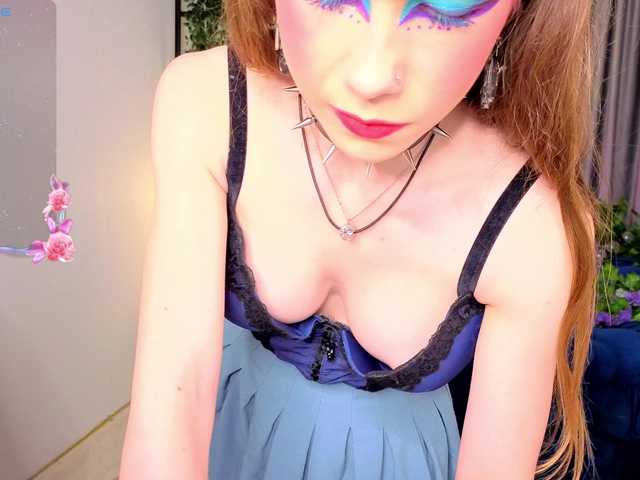 KarenSmitht's BongaCams show and profile