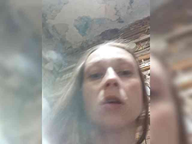 LisaVolk25 webcam