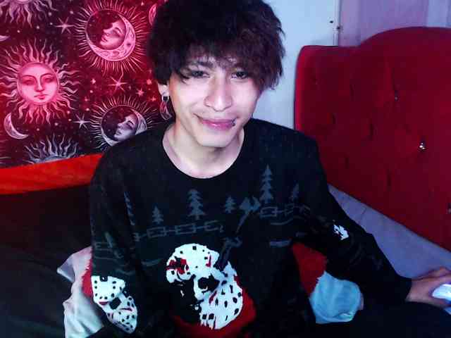 Alien-Twink8 Live Webcam on BongaCams