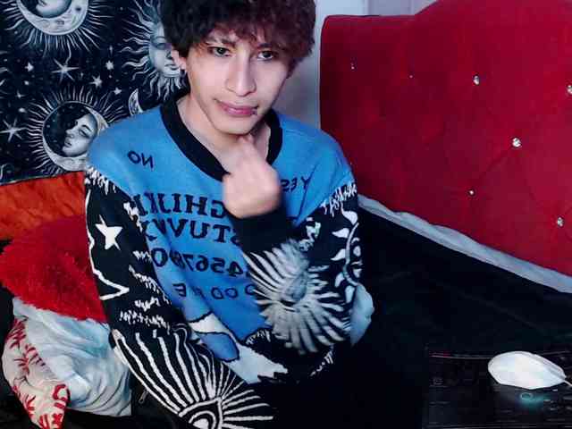 Alien-Twink8