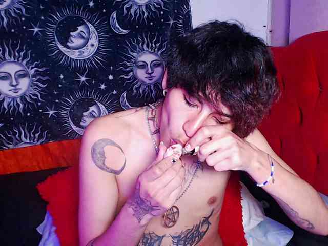 Alien-Twink8