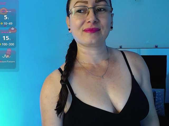 Milly-Sanchez's BongaCams show and profile