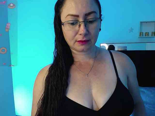 Milly-Sanchez webcam