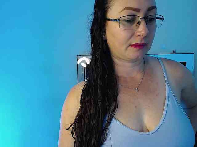 Milly-Sanchez webcam