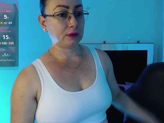 Milly-Sanchez webcam