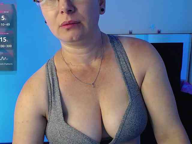 Milly-Sanchez webcam