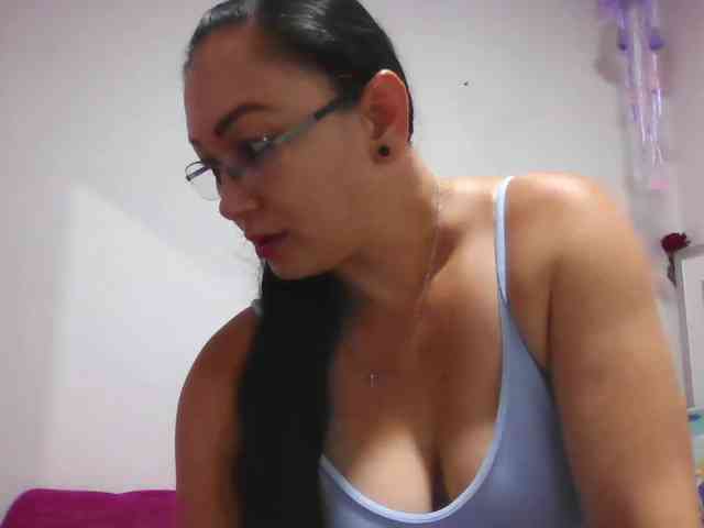 Milly-Sanchez webcam