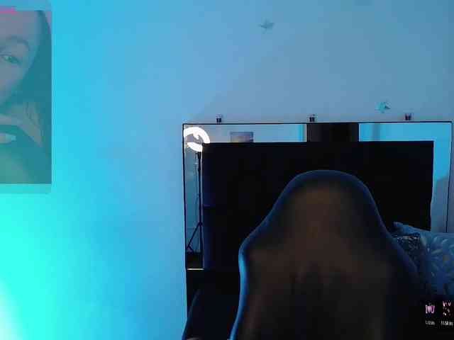 Milly-Sanchez webcam