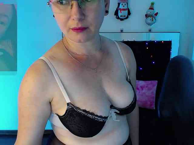 Milly-Sanchez webcam