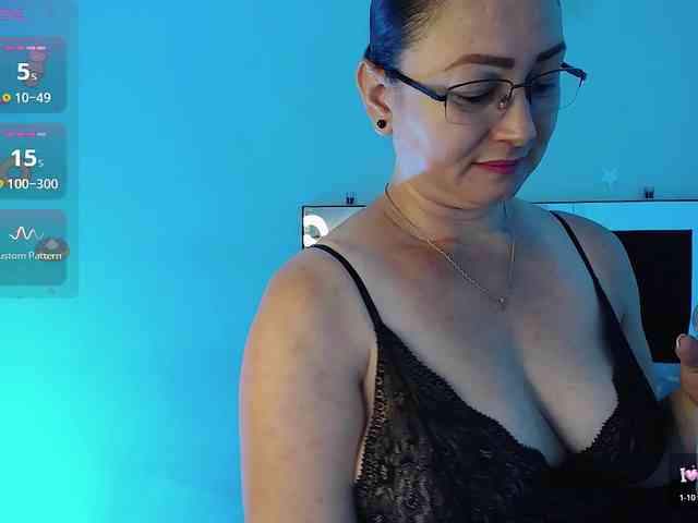 Milly-Sanchez webcam