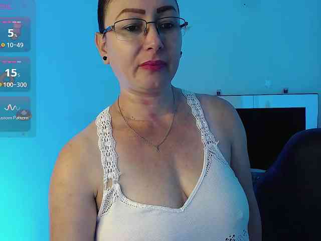 Milly-Sanchez webcam