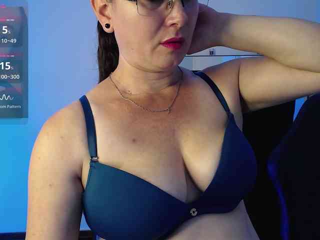 Milly-Sanchez webcam