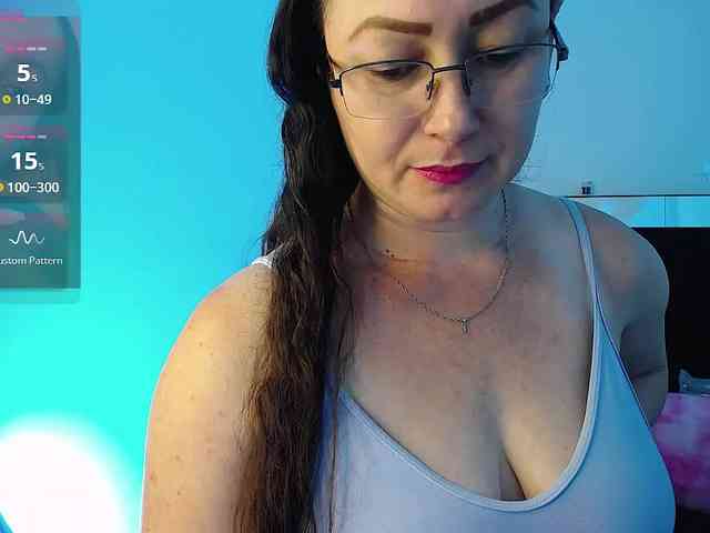 Milly-Sanchez webcam