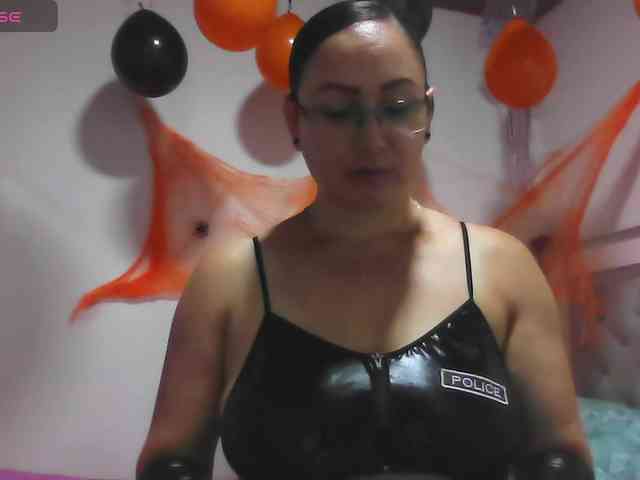 Milly-Sanchez webcam