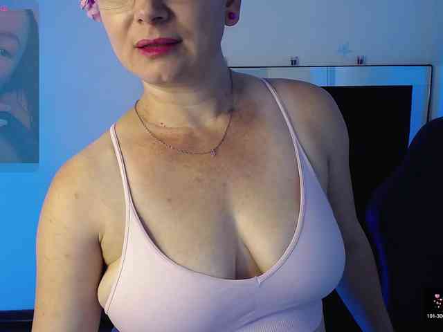 Milly-Sanchez webcam