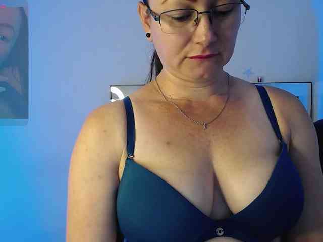 Milly-Sanchez webcam