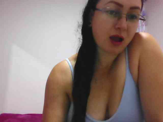 Milly-Sanchez webcam
