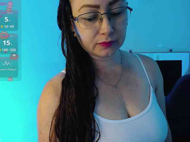 Milly-Sanchez webcam