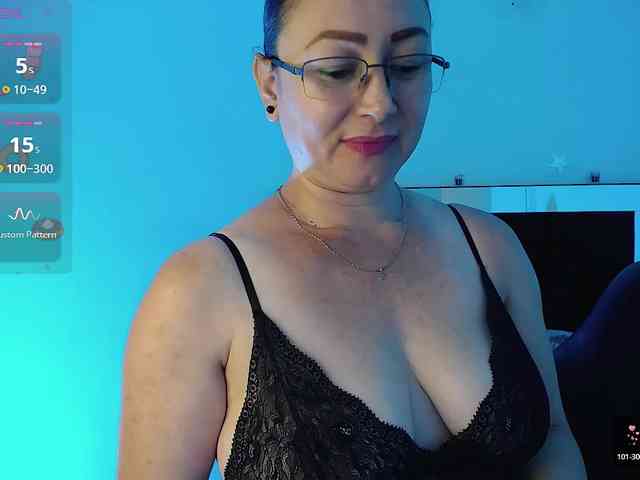 Milly-Sanchez webcam