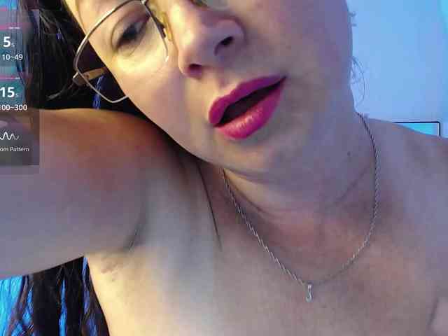 Milly-Sanchez webcam