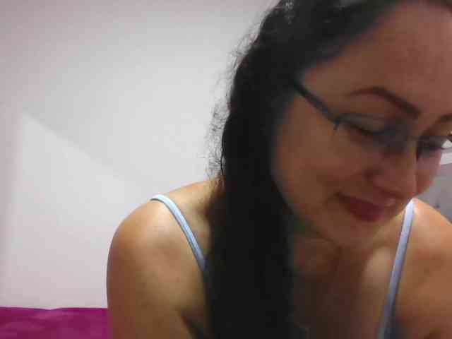Milly-Sanchez webcam
