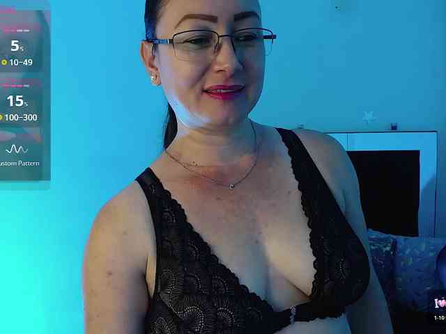 Milly-Sanchez webcam