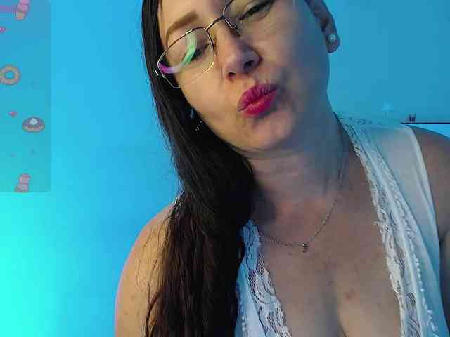 Milly-Sanchez webcam