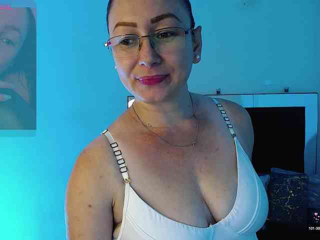 Milly-Sanchez webcam