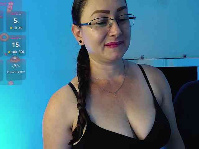 Milly-Sanchez webcam