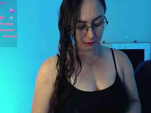 Milly-Sanchez webcam