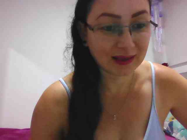 Milly-Sanchez webcam