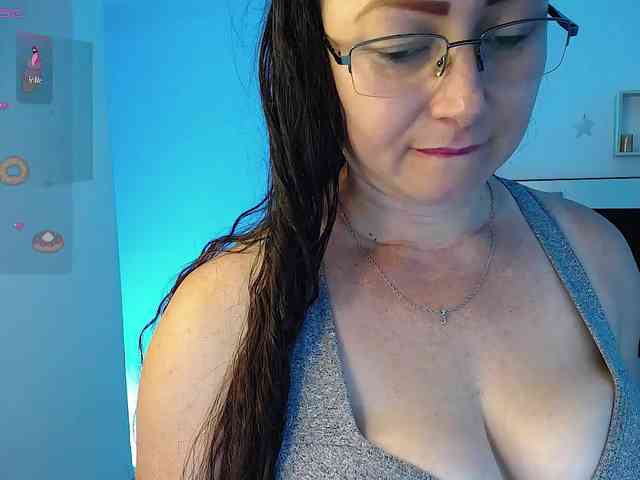 Milly-Sanchez webcam