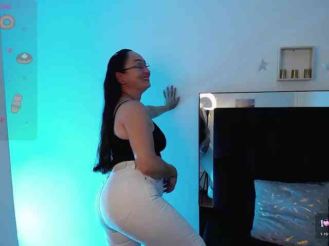 Milly-Sanchez webcam